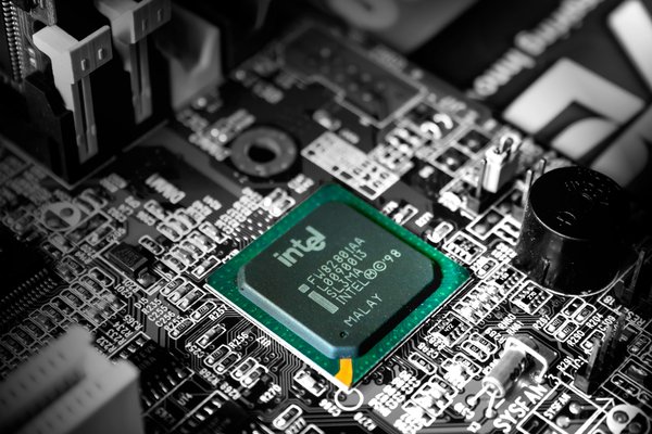 Comparaison entre processeurs Intel et AMD